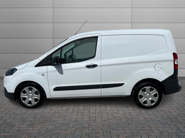 Ford Transit Courier 2018 1.5 tdci 75cv Trend E6.2 - Foto 2