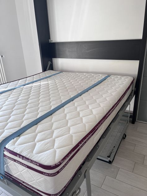 Letto matrimoniale a scomparsa con divanetto - Foto 2
