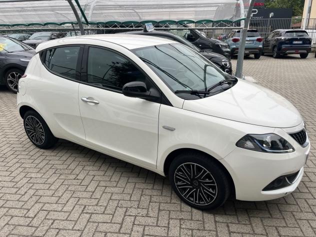 Lancia Ypsilon 1.0 FireFly 70cv S&S Hybrid GOLD - Foto 5