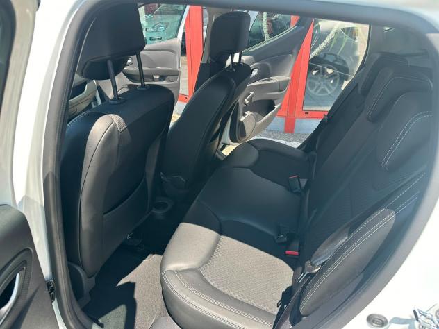 Renault Clio dCi 8V 75 CV 5 porte Moschino Intens - Foto 7