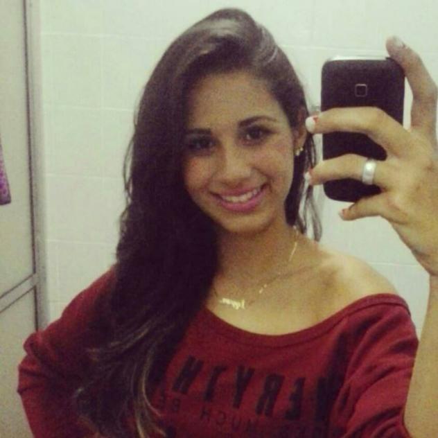 Donna di Spoleto, 22 anni. Fisico Magro Tel: