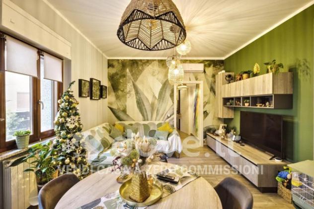 Appartamento di 110 m² con 3 locali e posto auto in vendita a Novara - Foto 2
