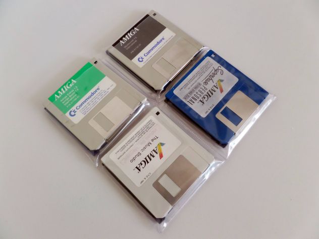 Floppy Disk da 3" programmi AMIGA (ORIGINALI) ottimo stato - Foto 2