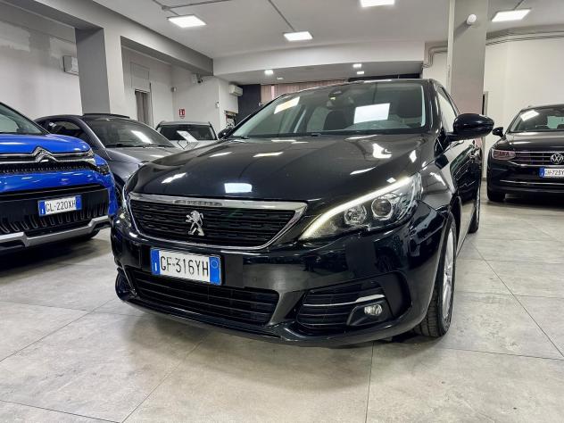 Peugeot 308 1.5 BlueHDi 130cv EAT8 Business 2021 - Foto 3