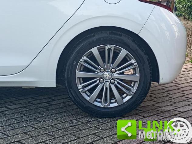 PEUGEOT 208 5p 1.2 puretech Active 82cv rif. 23830802 - Foto 3