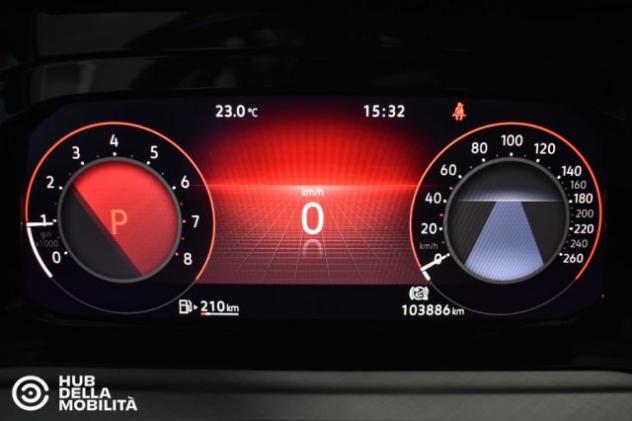 VOLKSWAGEN Golf 1.0 eTSI EVO DSG Life rif. 23790446 - Foto 8