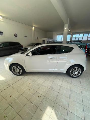 Alfa Romeo MiTo 1.4 T 120 CV Distinctive Sport Pack - Foto 5