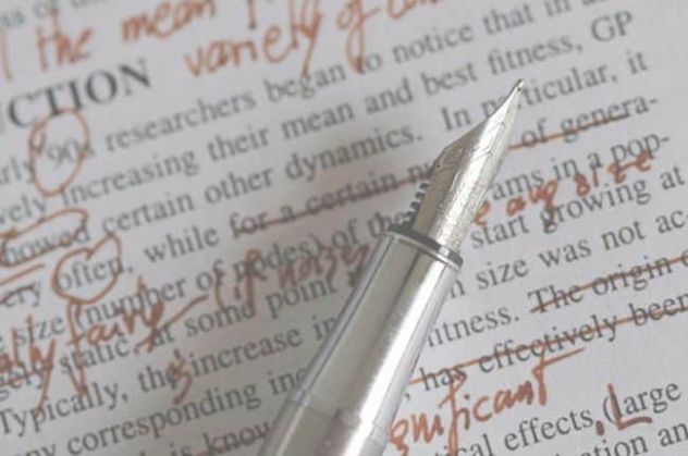 Correttore bozze in Italiano e Inglese