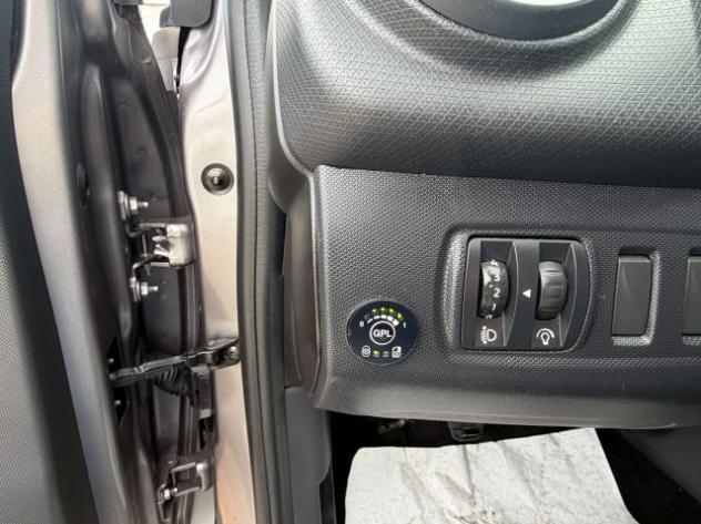 RENAULT Clio Clio IV 2014 5p 1.2 Live Gpl 75cv rif. 23801817 - Foto 7