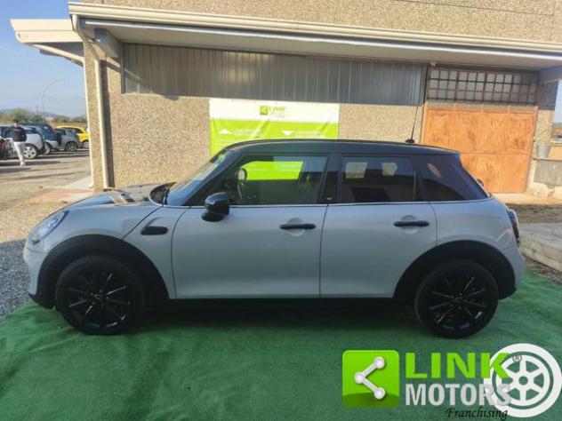MINI Cooper D HYPE 1.5 116 CV rif. 24190790 - Foto 8