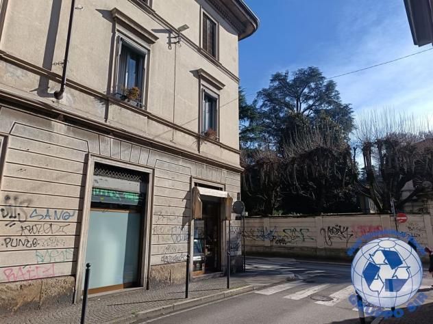 negozio angolare tre vetrine - Foto 5