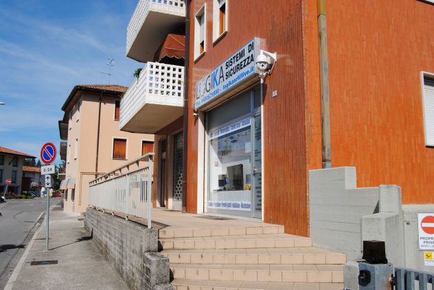 Tricesimo semicentro vendesi - affittasi negozio - Foto 4