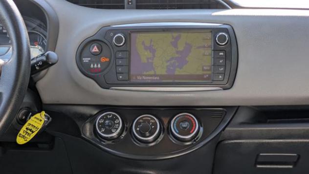 TOYOTA Yaris 1.4d 90cv NAVI CERCHI IN LEGA rif. 23530425 - Foto 8