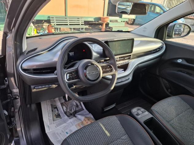Fiat 500 500e Berlina 42 kWh La Prima - Foto 7
