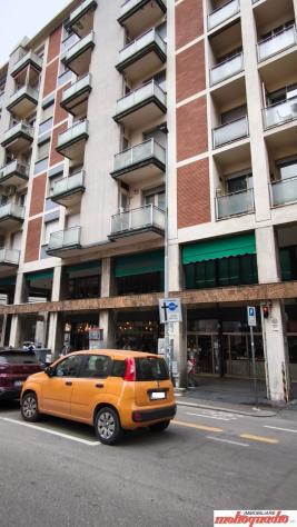Negozio 1 locale - Rif. J8 - Foto 2