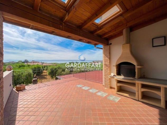 CASA INDIPENDENTE VISTA LAGO A MANERBA DEL GARDA