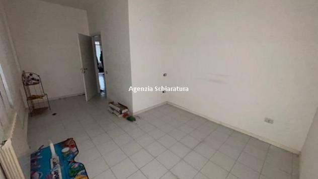BOTTEGA VENDESI BILOCALE LIBERO IN OTTIMA POSIZIONE - Foto 5