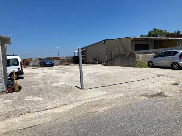 Negozio C1 a Guidonia Montecelio Via Formello - Foto 4