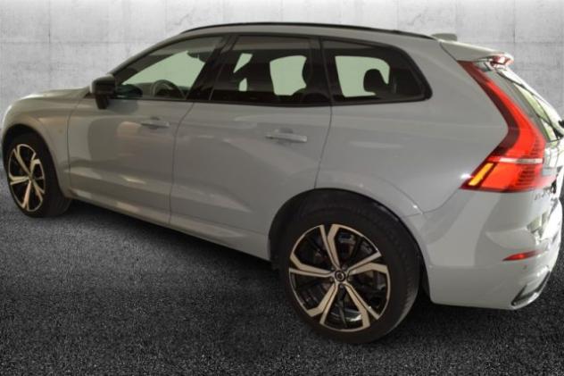VOLVO XC60 B4 (d) automatico Plus Dark rif. 24049375 - Foto 3