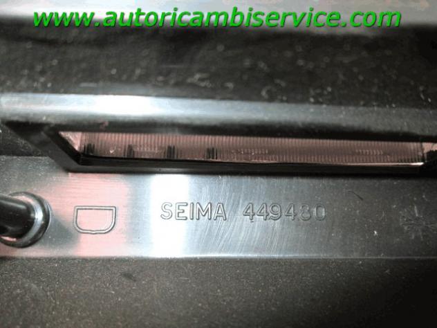 449480 FANALINO LUCE TARGA POSTERIORE LATO DESTRO FIAT 131 L CL PANORAMA RICAMBIO NUOVO - Foto 3