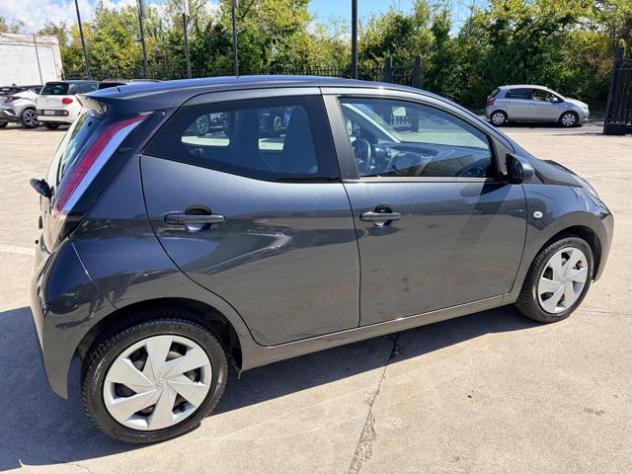 TOYOTA Aygo 1.0 VVT-i 69 CV 5 porte x-cool TSS rif. 24091809 - Foto 5