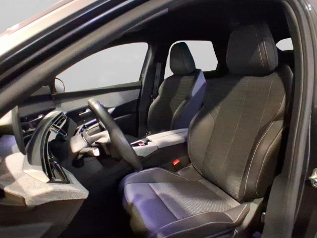 Peugeot 3008 Hybrid 136 e-DCS6 Allure - Foto 9