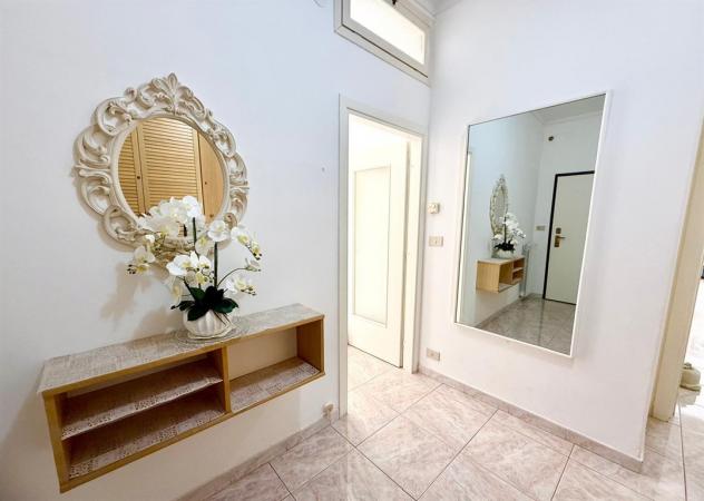 Alassio, alloggio quarto piano con ascensore comodo al mare e ai servizi - Foto 18