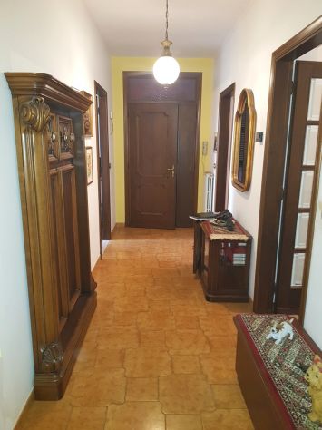 MI 1203- IN ESCLUSIVA- Villa trifamigliare ideale per famiglia numerosa e/o B&B - Foto 5