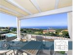 Bilocale con splendida vista mare - Bilocale con vista mare e piscina codivisa