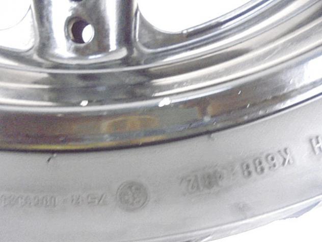 CERCHIO RUOTA POSTERIORE SUZUKI GSF 600 BANDIT 2000 - 2005 6411108F11019 REAR WHEEL CON DIFETTO - Foto 4