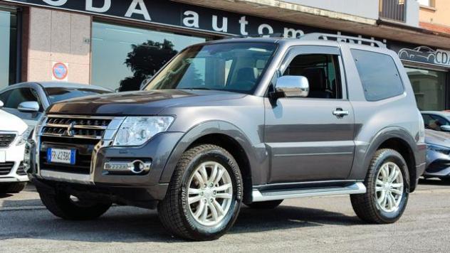 MITSUBISHI Pajero 5 POSTI 3.2 DI-D 16V aut. 3p. Intense rif. 23481409
