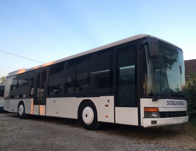Autocarri e autobus cqc uso scuola guida usati - Foto 7