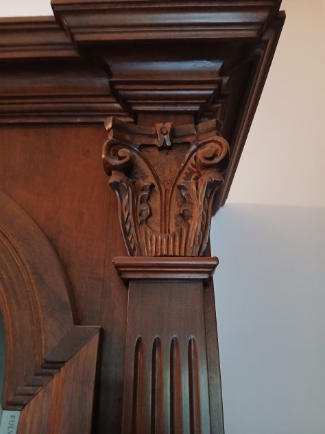 Credenza classica in legno con vetrina - Foto 2