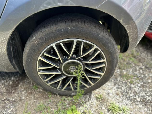 Lancia Ypsilon 1.0 FireFly 5 porte S&S Hybrid Platino - Foto 9