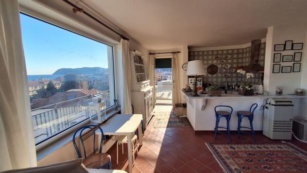 ALLOGGIO IN VILLA - VISTA MARE