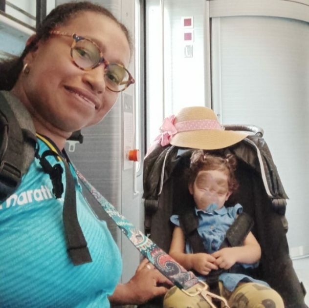 Cerco lavoro come BABY SITTER o ASSISTENZA ANZIANI