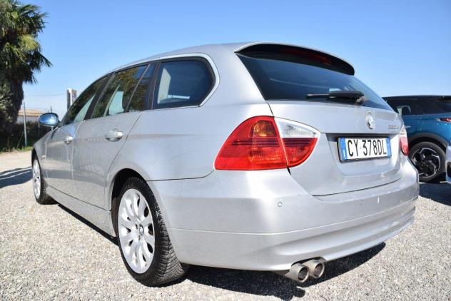 BMW Serie 3 Touring 330d Futura - AUTO D'OCCASIONE - PELLE - NAVI - CRUISE - SENSORI - BT - Foto 6