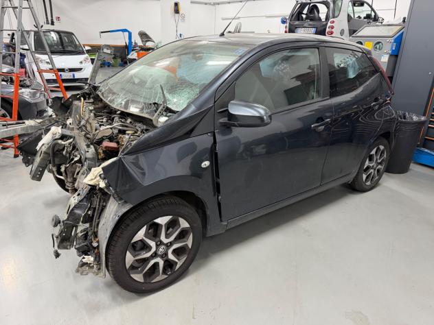 Toyota Aygo 1.0 VVT-i 72 CV 3 porte x-cool - Foto 5