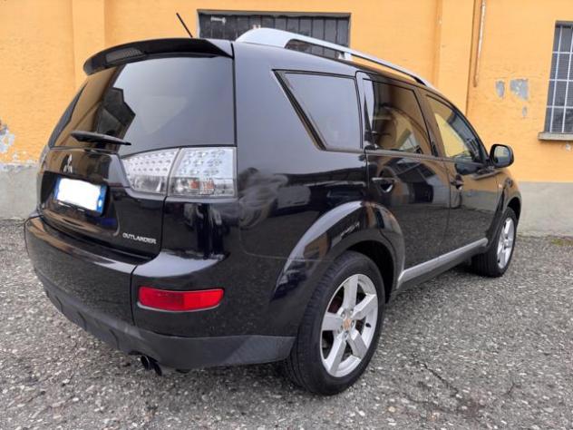MITSUBISHI Outlander 7 posti 2.0 DI-D Intense DPF rif. 23761786 - Foto 4