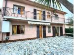 Villetta bifamiliare in affitto a Forte dei Marmi 100 mq  Rif: 1253395