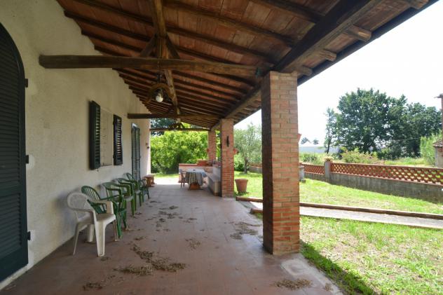 RUSTICO di 8 vani e di 300 mq (ALTOPASCIO - Ponte alla Ciliegia) rif. 3081 - Foto 5