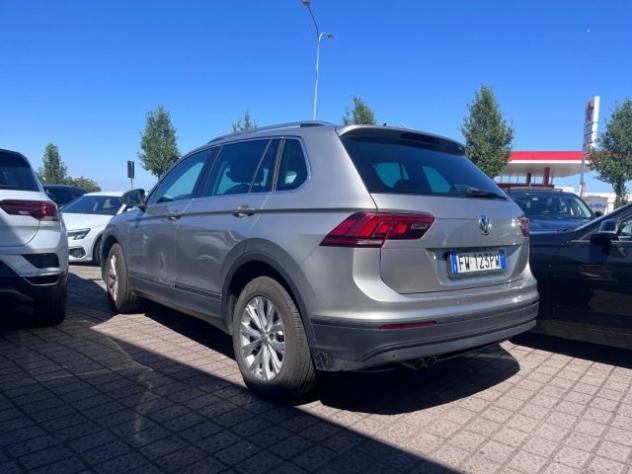 VOLKSWAGEN Tiguan 2.0 TDI SCR 4MOTION Business BlueMotion Technology rif. 23883934 - Foto 3
