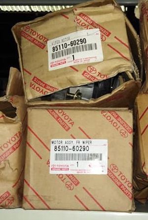 MOTORINO TERGICRISTALLO ANTERIORE TOYOTA LANDCRUISER  85110-60290
