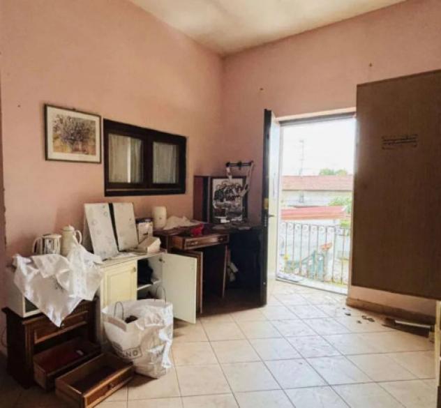Immobile in asta di 127 m² con più di 5 locali e box auto in vendita a Vergiate - Foto 7