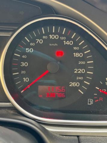 AUDI Q7 3.0 V6 TDI 233CV quattro tiptronic rif. 23497303 - Foto 6