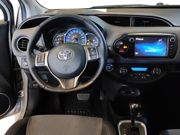 Toyota Yaris 1.5 Hybrid 5 porte Active + CERCHI IN LEGA AREA C FREE - Foto 9