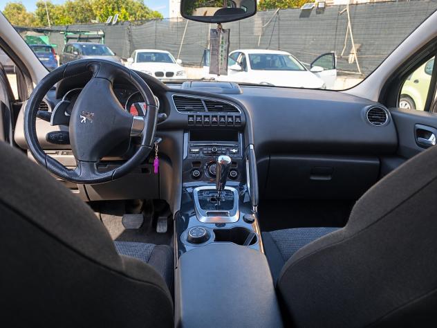 Peugeot 3008 1.6 HDi 110CV cambio robotizzato Premium - Foto 6