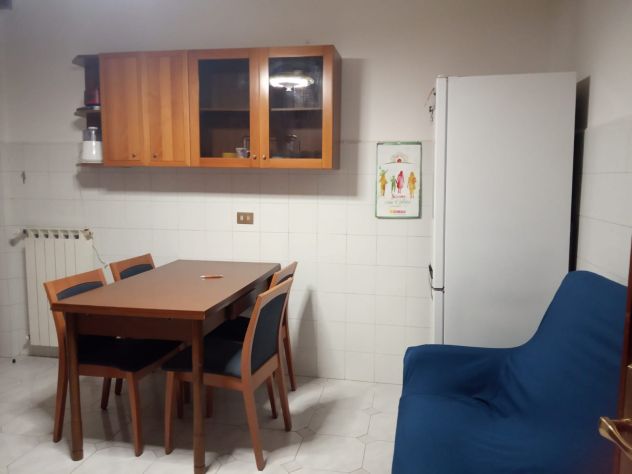 Camera singola in appartamento condiviso con studenti universitari - Foto 4