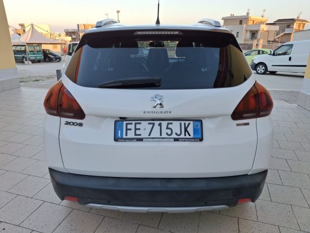 Peugeot 2008 1.6 BlueHDI GT Line 100cv - Foto 4