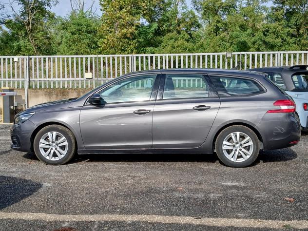 Peugeot 308 BlueHDi 130 S&S EAT8 SW Allure - Foto 8